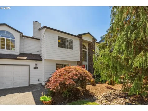 13026 Se Bluff Drive Clackamas OR 97015