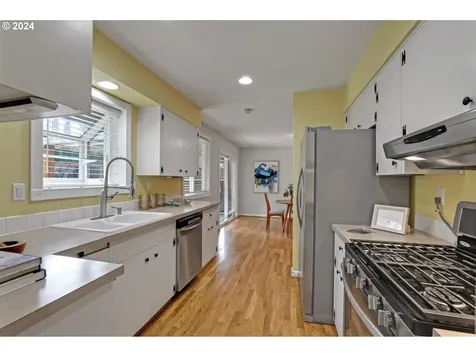 3530 Ne 137th Avenue Portland OR 97230