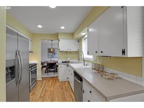 3530 Ne 137th Avenue Portland OR 97230