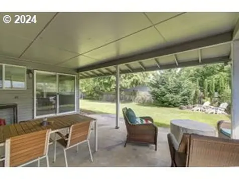 2718 Nw 102nd Street Vancouver WA 98685