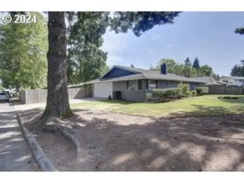 2718 Nw 102nd Street Vancouver WA 98685