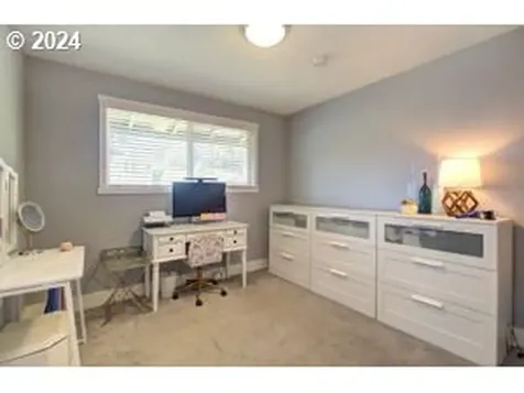 2718 Nw 102nd Street Vancouver WA 98685