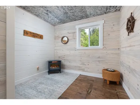 3010 Sw Anchor Avenue Lincoln City OR 97367