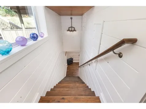 3010 Sw Anchor Avenue Lincoln City OR 97367
