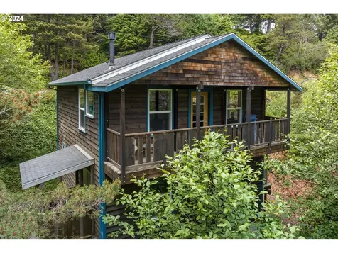 3010 Sw Anchor Avenue Lincoln City OR 97367