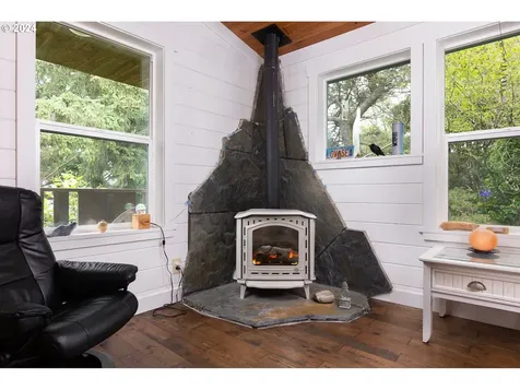 3010 Sw Anchor Avenue Lincoln City OR 97367