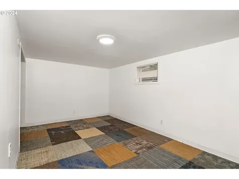 3825 SE Raymond Street Portland OR 97202