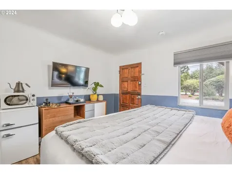 1175 2nd Street SE Bandon OR 97411