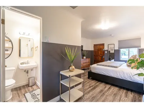 1175 2nd Street SE Bandon OR 97411