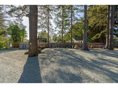 1175 2nd Street SE Bandon OR 97411