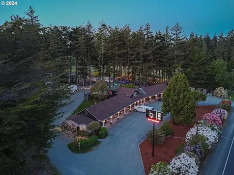 1175 2nd Street SE Bandon OR 97411