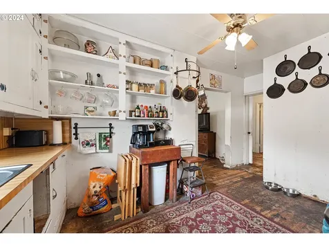 1543 1st Street Baker City OR 97814