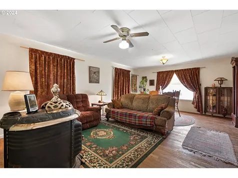 1543 1st Street Baker City OR 97814