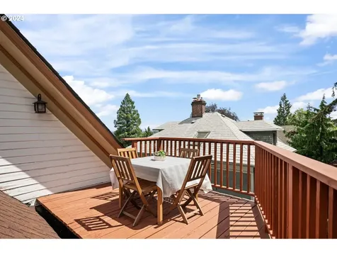 3320 Nw Thurman Street Portland OR 97210