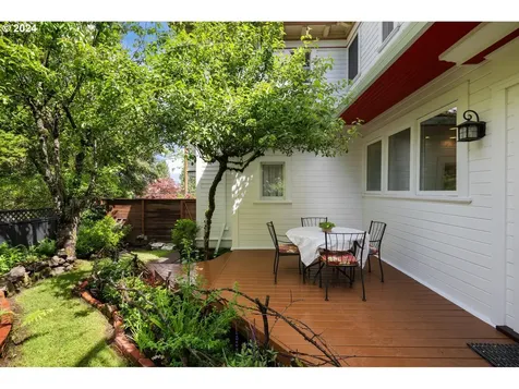 3320 Nw Thurman Street Portland OR 97210