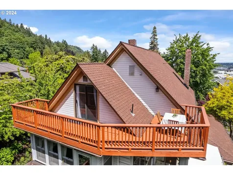 3320 Nw Thurman Street Portland OR 97210