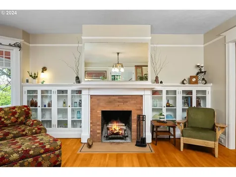 3320 Nw Thurman Street Portland OR 97210