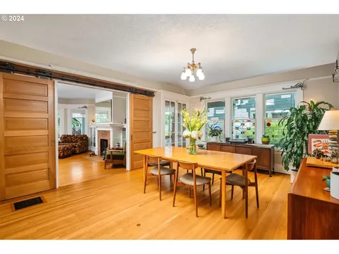 3320 Nw Thurman Street Portland OR 97210