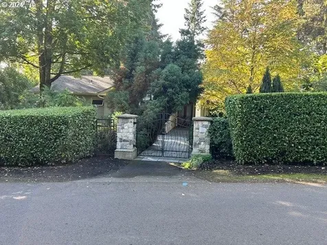 7200 Sw Newton Place Portland OR 97225