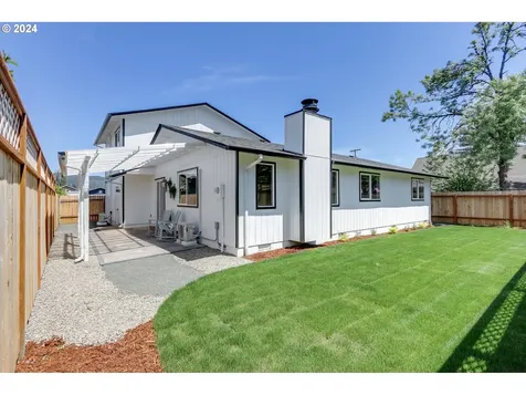 6757 A Street Springfield OR 97478