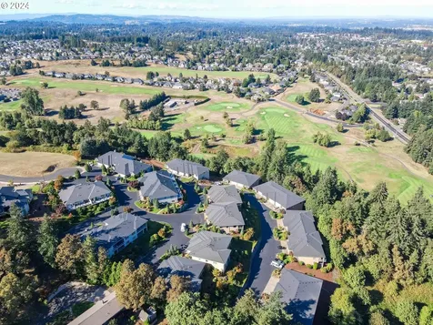 962 Sahalee Court SE Salem OR 97306