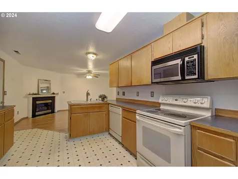 15712 NE 92nd Street Vancouver WA 98682