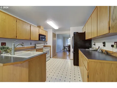 15712 NE 92nd Street Vancouver WA 98682