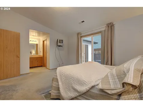 15712 NE 92nd Street Vancouver WA 98682