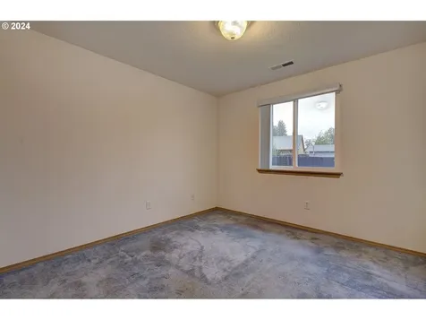 15712 NE 92nd Street Vancouver WA 98682