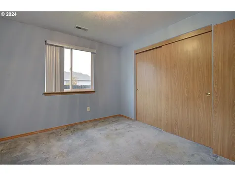 15712 NE 92nd Street Vancouver WA 98682