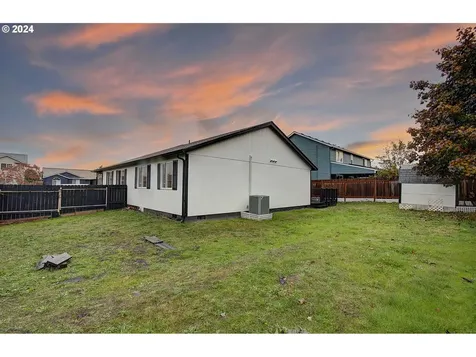 15712 NE 92nd Street Vancouver WA 98682