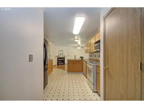 15712 NE 92nd Street Vancouver WA 98682