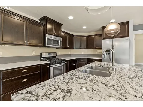 1813 Willow Street Woodland WA 98674