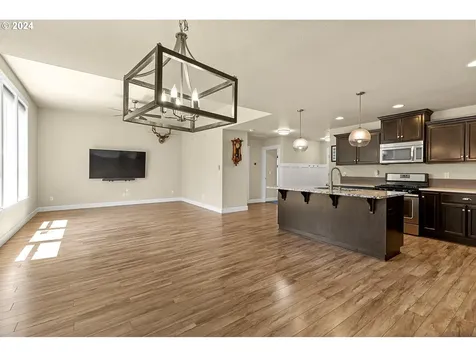 1813 Willow Street Woodland WA 98674