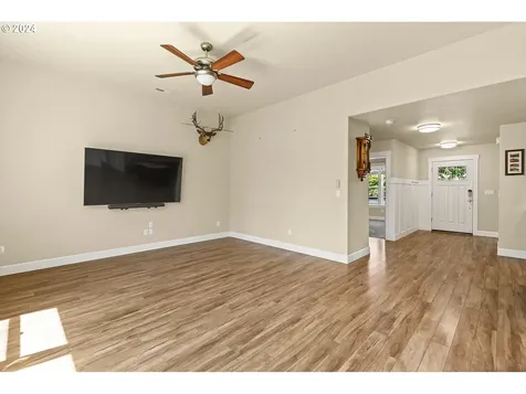 1813 Willow Street Woodland WA 98674