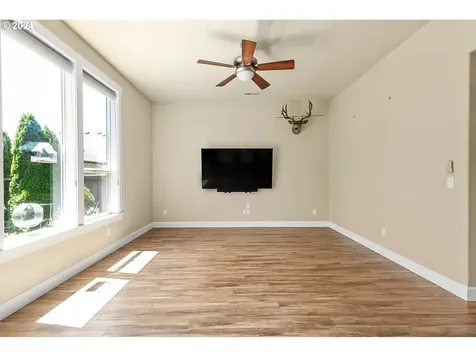 1813 Willow Street Woodland WA 98674