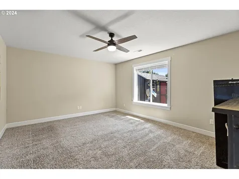 1813 Willow Street Woodland WA 98674