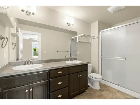 1813 Willow Street Woodland WA 98674