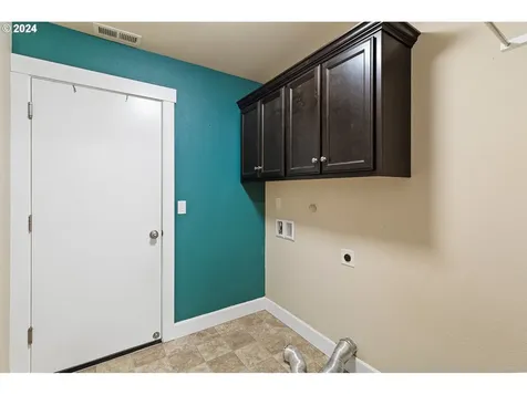 1813 Willow Street Woodland WA 98674