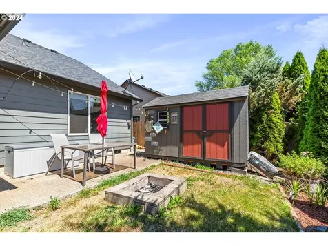 1813 Willow Street Woodland WA 98674