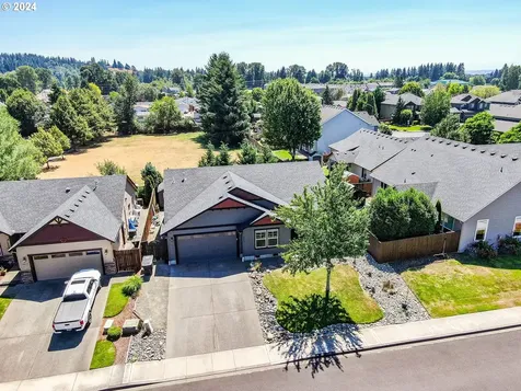 1813 Willow Street Woodland WA 98674