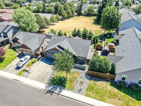 1813 Willow Street Woodland WA 98674