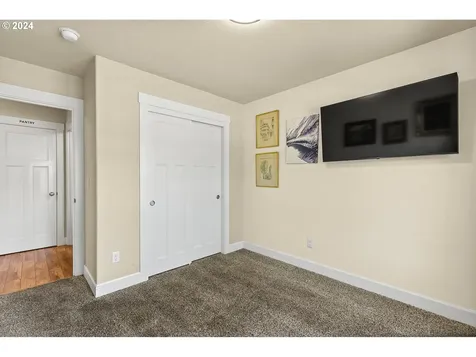 1813 Willow Street Woodland WA 98674