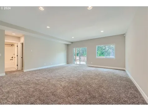 16945 Nw Crossvine Street Portland OR 97229