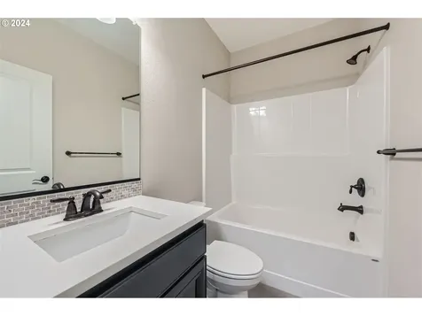 16945 Nw Crossvine Street Portland OR 97229