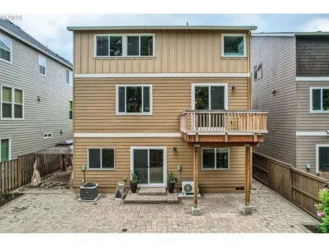16945 Nw Crossvine Street Portland OR 97229