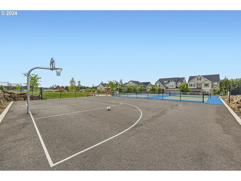 16945 Nw Crossvine Street Portland OR 97229
