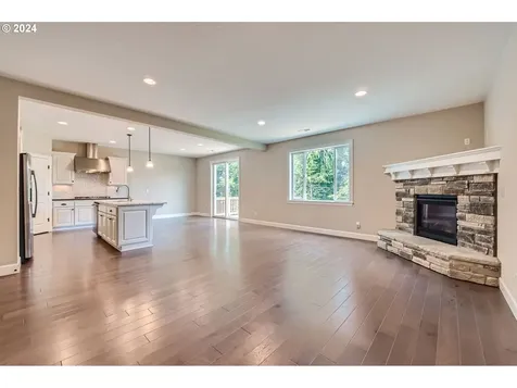 16945 Nw Crossvine Street Portland OR 97229