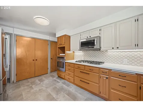 12802 SE Knapp Street Portland OR 97236