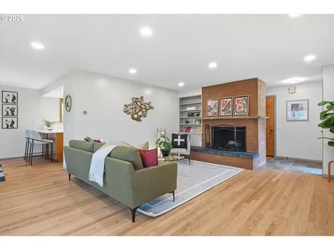 12802 SE Knapp Street Portland OR 97236